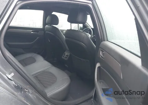 2019 Hyundai Sonata Sport z USA, uszkodzony, nr VIN 5NPE34AF8KH816094